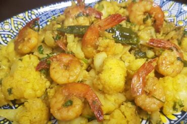 Shrimp and Cauliflower | Cooking Shrimps with Cauliflower || by Smriti's kitchen #shorts #189