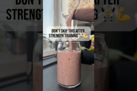 Best Smoothie After Strength Training #easynutrition #highproteinsmoothie
