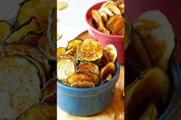 Crispy Zucchini Chips / Guilt-Free Snack You’ll Love #veganrecipes #snacks #easyrecipe #recipe