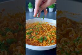 Viral Healthy tomato maggie #short #maggie #healthy #easyrecipe #maggi