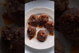 Stuffing Ragi Balls | Super Healthy Snacks|Healthy Starter #shorts#ragirecipes#healthyrecipe#recipe