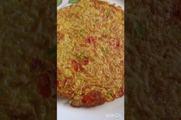 Instant Maggi omelette #ytshorts #food#cooking#food#egg#maggi#omelette#viral
