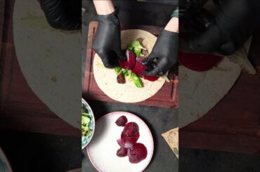 healthy tortilla wrap beetrood beer goat cheese #healthy #recipe #easy #wrap