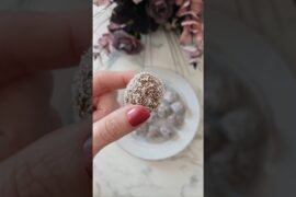 3-Ingredient Healthy Chocolate Coconut Energy  Balls Recipe#snacks #dessert #fitfood #recipe #shorts