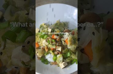 CABBAGE, CASHEWS & TOFU! #food #healthyrecipe #stirfryrecipe #quicklunch #lunchideas #healthylunch