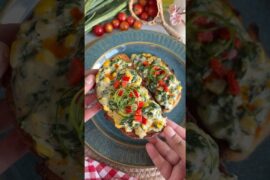 High Protein Spinach & Corn Toast without using any Cream | Easy Healthy Breakfast / Lunch Recipe