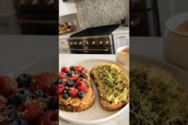 2 Easy Breakfasts That Actually Keep Me Full