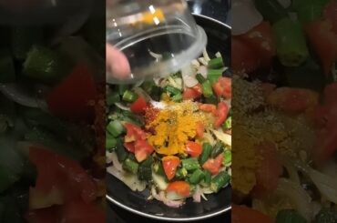 fry Masala bhindi #recipe #food #bhindi #foodvlog #healthy #streetfood