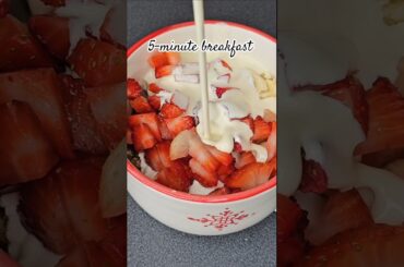 Easy 5-Minute Yogurt Parfait Recipe | Healthy Breakfast Ideas