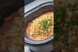 Easy High Protein Creamy Enchilada Chicken Pasta (Low Carb) #recipe #healthyrecipes #easynutrition