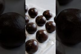 Chocolate Protein Balls Recipe | Easy No-Bake Healthy Snack in Minutes