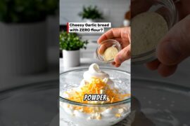 The Fluffiest cheesy Garlic Bread You’ve Ever Seen (Zero Flour) #4ingredients #lowcarb #reels