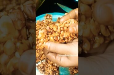 Peanut Chikki Recipe | Healthy School Snack for Kids || jaimahachannel
