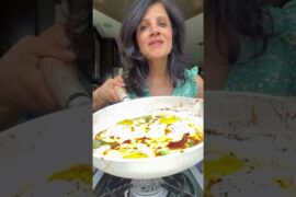 Ema Datshi creamy Eggs OmeletteEggs in a creamy cheesy sauce is a great breakfast.#viralshorts