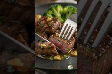 High Protein Garlic butter beef bites #comfortfood #easydinnerrecipes #fitfoodie #foodreels #healthy