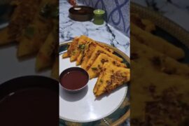 5 Minute Healthy Bread Toast | Protein Rich Breakfast.#shorts #HealthyBreakfast #BesanToast