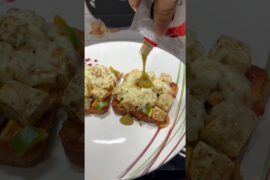 Bread pizza | 35g protein #pizza #breadpizza #healthyeating #ytshorts #ytshorts