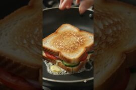 indian Vegetable Sandwich.. Yummy and healthy. #sandwich #food #foodlover #quickrecipe #aifood
