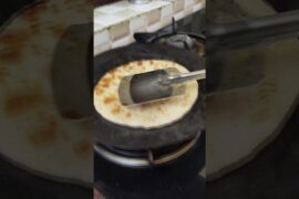 Soft & Crispy Soyabean Paratha | Healthy Breakfast Recipe #trending