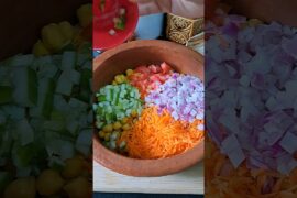 healthy chickpea chaat ||snack recipe||street style chaat #shorts