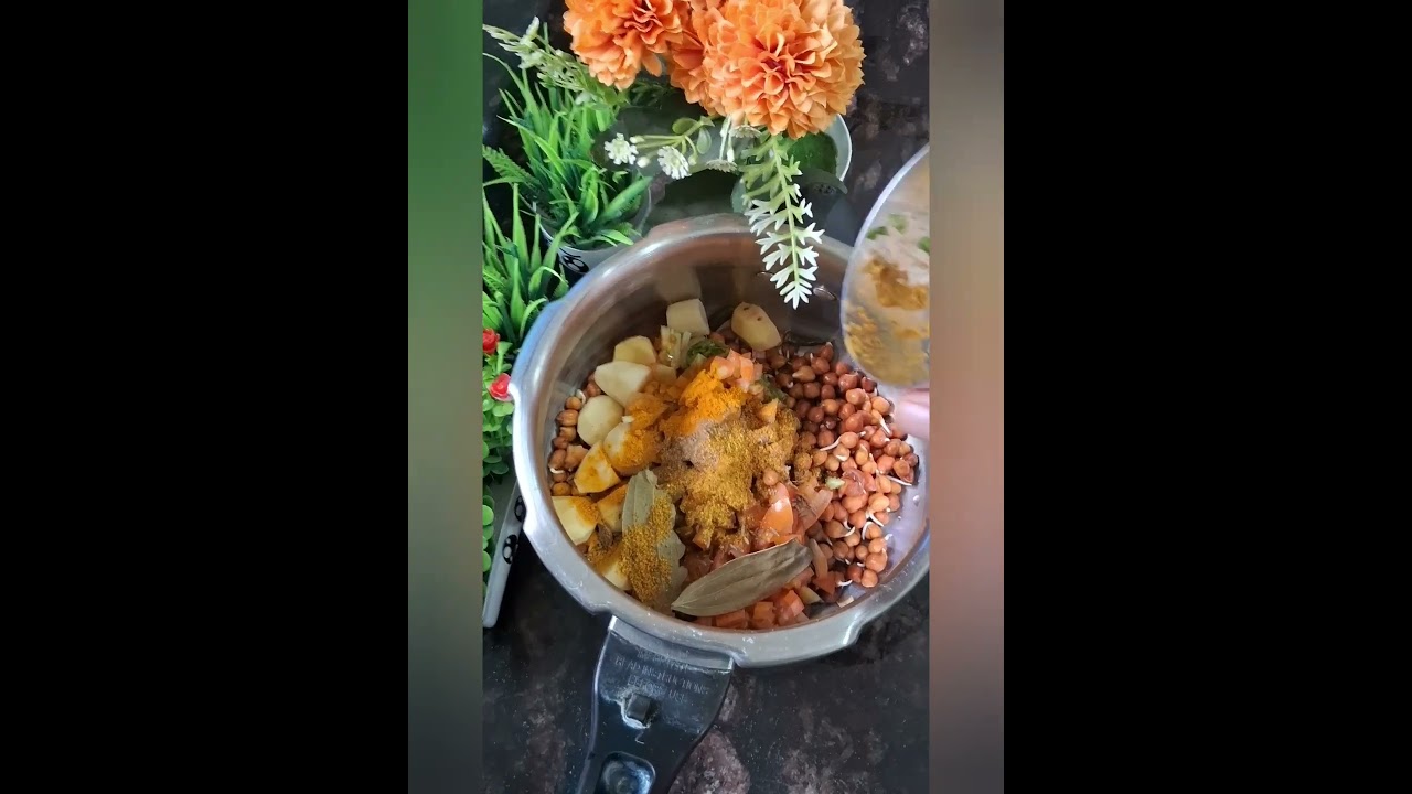 Zero Oil Aalu Chana Ki Sabji | Healthy & Tasty Recipe #chana #youtubeshorts #zerooil Zero Oil Aalu Chana Ki Sabji | Healthy & Tasty Recipe #chana #youtubeshorts #zerooil