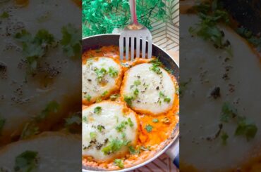 Suji Idli Shakshuka Recipe | One Pan High Protein Breakfast | No Steamer | Easy Veg Recipe
