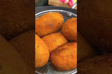 Bread Egg Chop Recipe | Easy Breakfast #Shorts #trendingshorts #viral