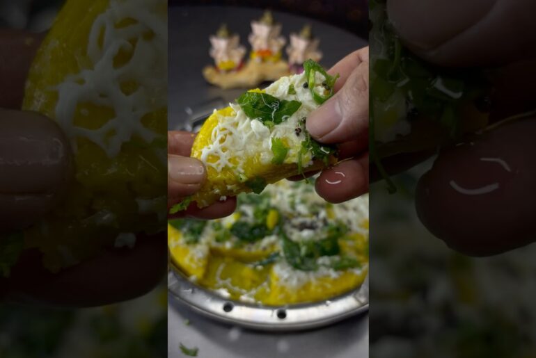 “Cheesy Paneer Dhokla | Instant Healthy Breakfast Recipe#dailyrecipe#gujratifoodrecipe