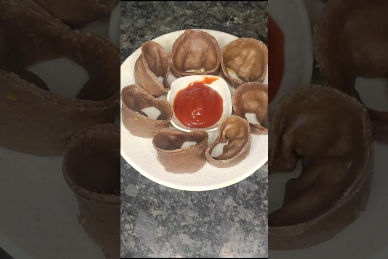ragi veg momos recipe #short #cooking #healthy # snacks #recipe #subscribe #shobha Inti ruchulu