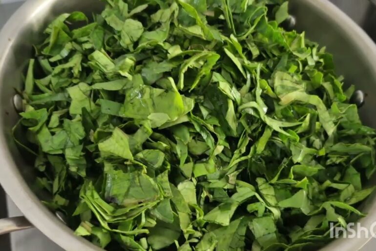 #Arbi Patta Ki Sabji | Healthy Lunch Recipe#