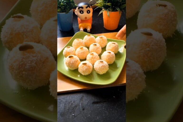 instant 5 min coconut laddu recipe #trending #shortsfeed #coconutladdu  #sweet #sawanspecial#healthy