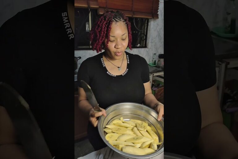 30 Days Healthier Me | Healthy Nigerian Boiled Plantain & Pepper sauce #healthymeals