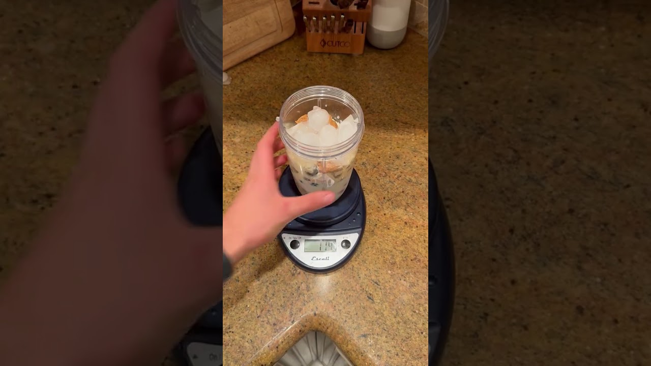 Packed with over 50g+ of protein this smoothie is perfect for anyone looking to lose weight. Ca Packed with over 50g+ of protein this smoothie is perfect for anyone looking to lose weight. Ca