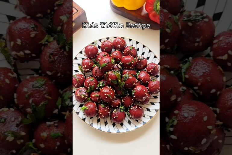 Healthy and Yummy Tiffin Recipe #kidstiffin #breakfast #healthy #snack #tiffinrecipe #ytshorts #yum
