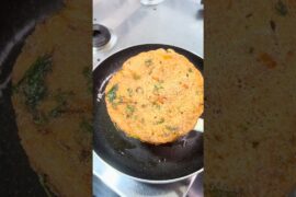 SUJI VEGETABLE CHILLA | INSTANT BREAKFAST RECIPE | CRISPY & HEALTHY NASHTA #Shorts #viral #tranding