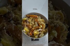 My high protein low calorie fajita chicken spaghetti squash recipe that you will LOVE