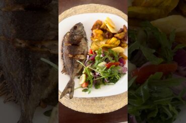HOW TO COOK A VERY HEALTHY DINNER RECIPE FOR YOUR FAMILY/SPICY CHILLI FISH RECIPE #shorts
