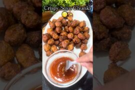 Crispy Soya Chunks recipe #shorts #viral #tranding #soyachunks #crispysnacks #snacks
