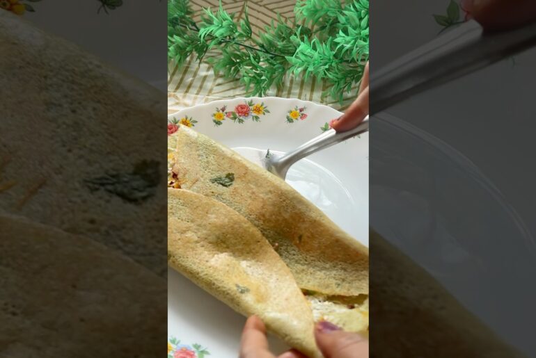 Crispy Hari Moong Dal Paneer Dosa | High Protein Healthy Breakfast | No Fermentation Dosa