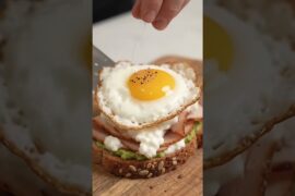 High protein sandwich #breakfast #protein #recipe #shorts