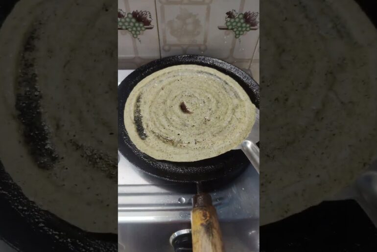 Healthy breakfast recipes pacha payaru thosai #shorts #trending #viral #youtubeshorts