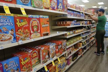 A grocery store aisle. (Photo: Joe Raedle/Getty Images)