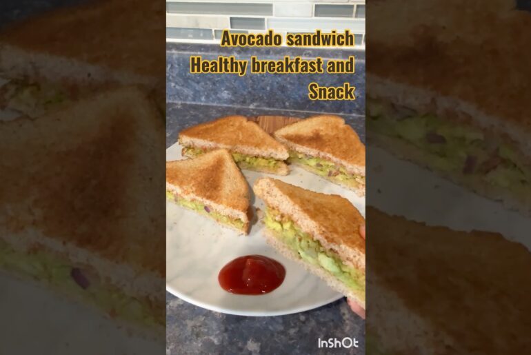 Healthy avocado sandwich Try this for breakfast and snack #health #recipe #cooking #shorts#trending