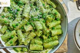 Pasta with peas, ricotta and lemon