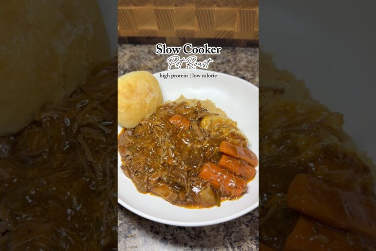 Slow Cooker pot roast #highprotein #lowcalorie #potroast #healthyrecipes #dinnerideas #mealideas