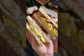 Quick Healthy Sandwich with Artisanal Bread and Homemade Mayo