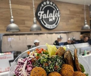 Cheap Places to Eat in DC: Falafel Inc